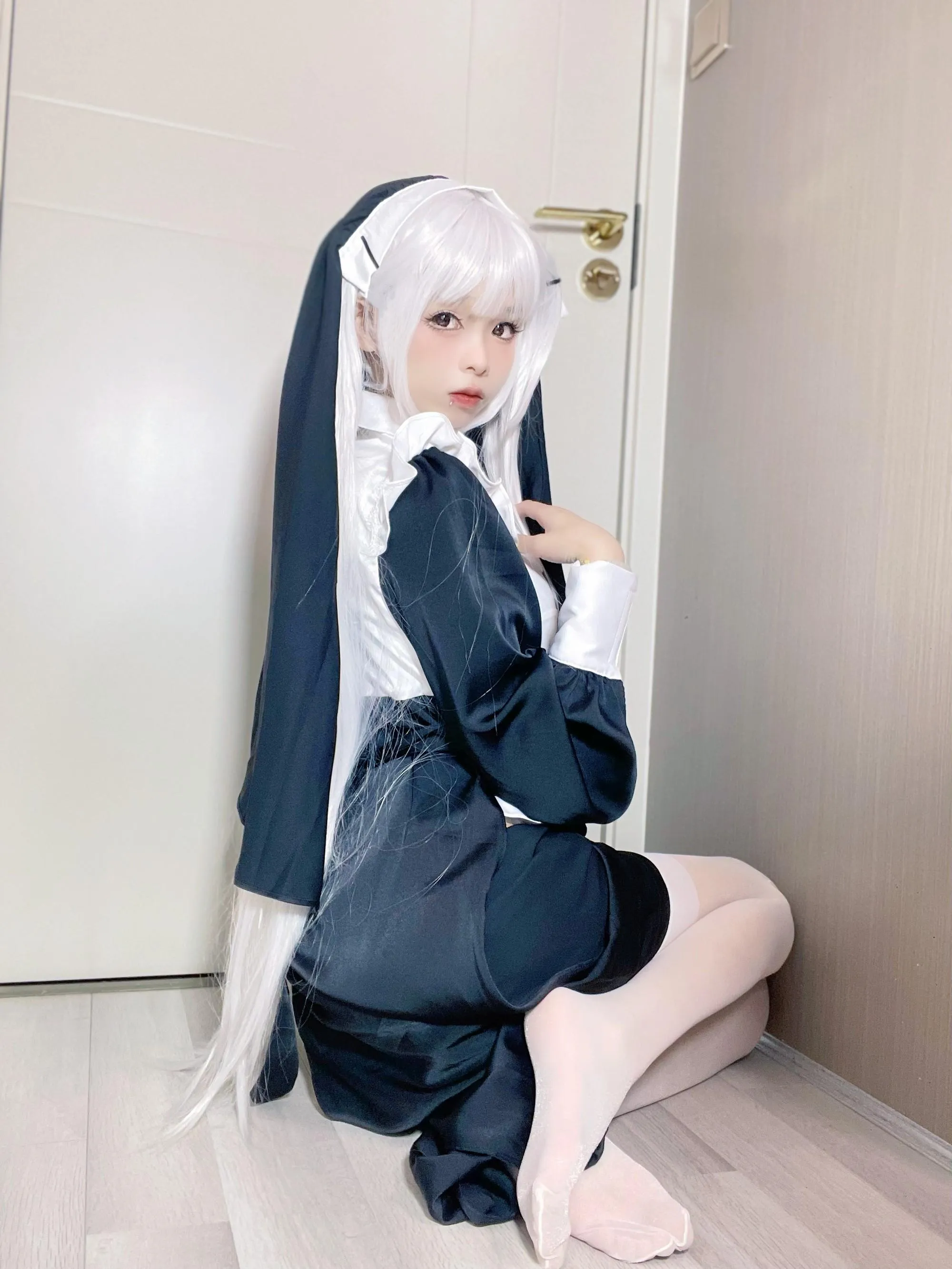 聂傲娇 – NO.006 白毛女神 [23P]插图2